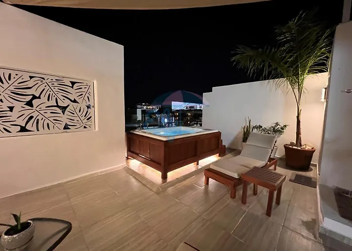 New Penthouse With Private Jacuzzi *
