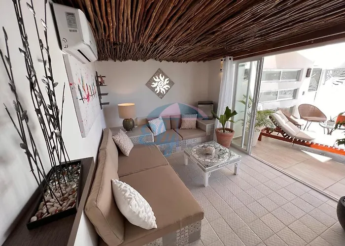New Penthouse With Private Jacuzzi *