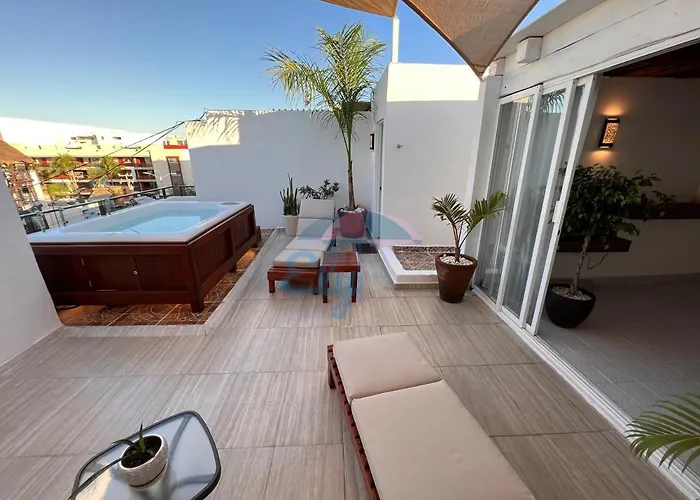 New Penthouse With Private Jacuzzi *